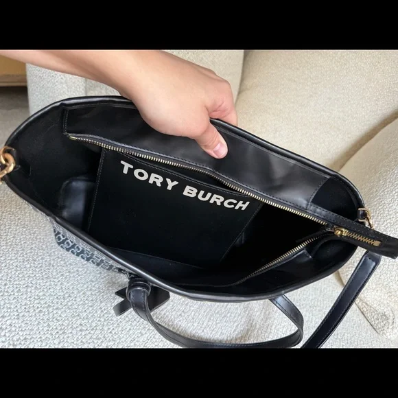 Tory Burch - Gemini Tote - Picture 5 of 13